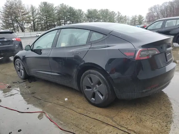 5YJ3E1EA1PF398529 2023 TESLA MODEL 3 - Image 2