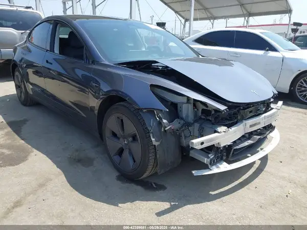 5YJ3E1EA1PF403714 2023 TESLA MODEL 3 - Image 1