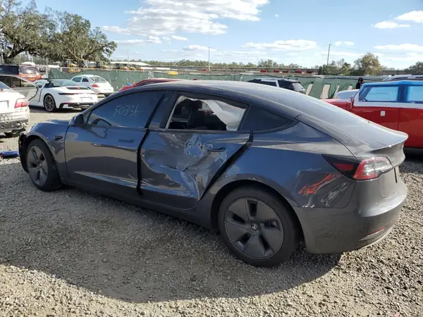 5YJ3E1EA1PF409237 2023 TESLA MODEL 3 - Image 2