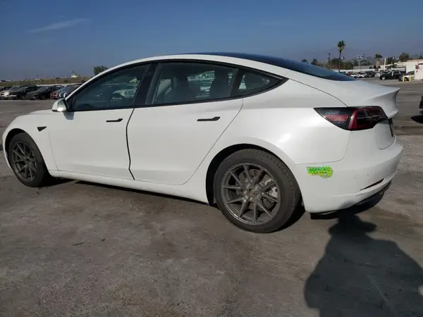 5YJ3E1EA1PF411392 2023 TESLA MODEL 3 - Image 2