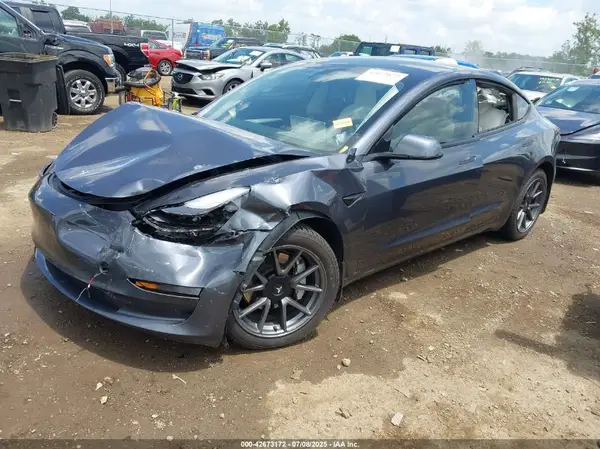 5YJ3E1EA1PF412378 2023 TESLA MODEL 3 - Image 2
