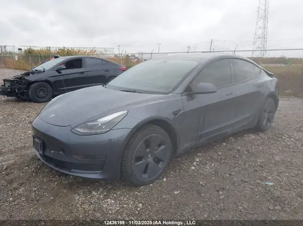 5YJ3E1EA1PF424188 2023 TESLA MODEL 3 - Image 2