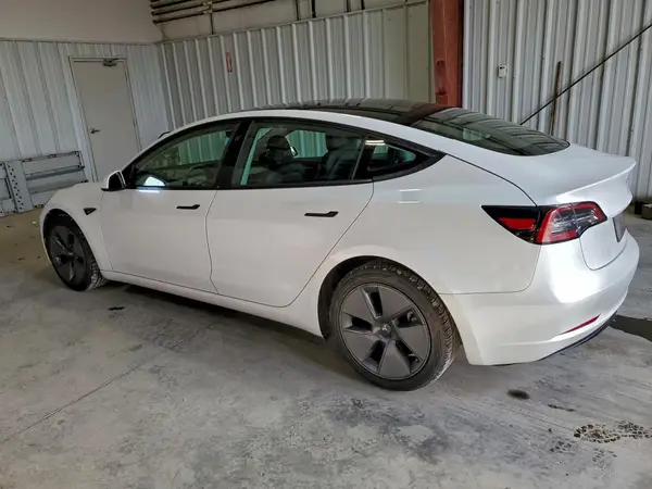 5YJ3E1EA1PF426779 2023 TESLA MODEL 3 - Image 2
