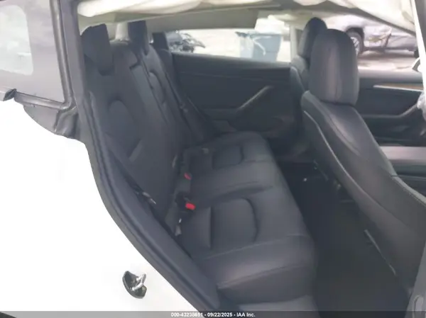 5YJ3E1EA1PF427429 2023 TESLA MODEL 3 - Image 8