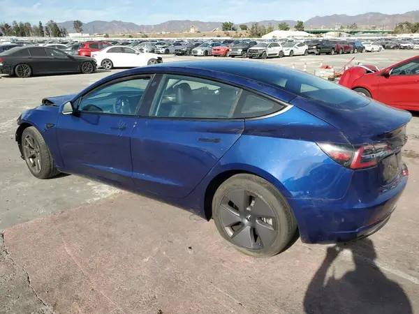 5YJ3E1EA1PF428810 2023 TESLA MODEL 3 - Image 2