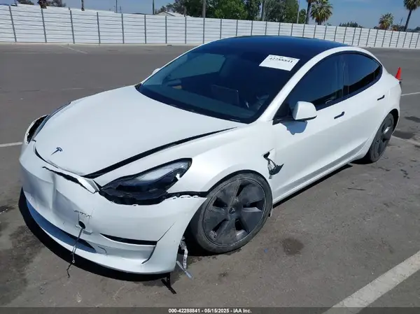 5YJ3E1EA1PF431772 2023 TESLA MODEL 3 - Image 2