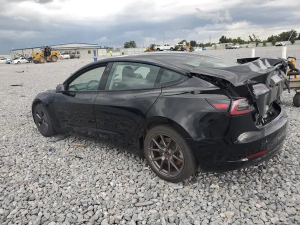 5YJ3E1EA1PF432825 2023 TESLA MODEL 3 - Image 2