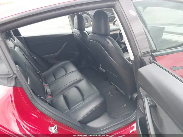 5YJ3E1EA1PF435627 2023 TESLA MODEL 3 - Image 8