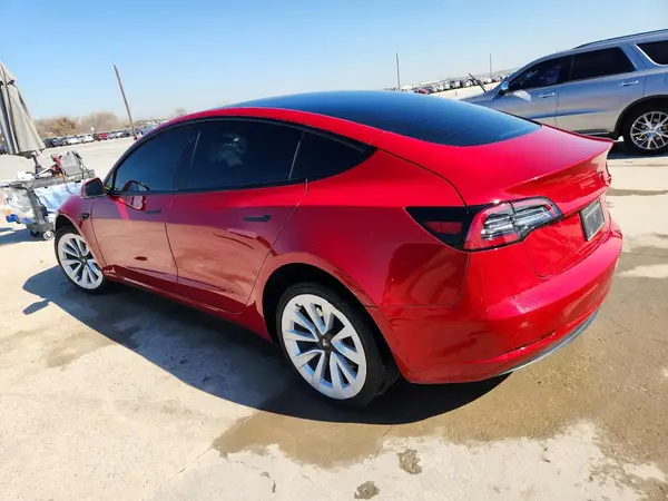 5YJ3E1EA1PF436440 2023 TESLA MODEL 3 - Image 2