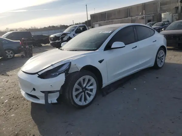 5YJ3E1EA1PF436843 2023 TESLA MODEL 3 - Image 1