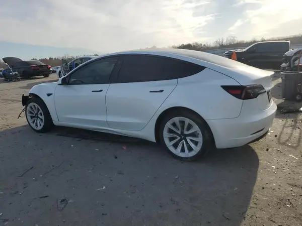 5YJ3E1EA1PF436843 2023 TESLA MODEL 3 - Image 2