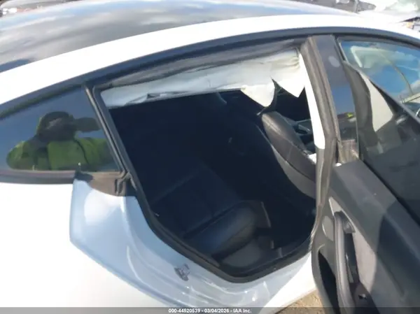 5YJ3E1EA1PF437684 2023 TESLA MODEL 3 - Image 8
