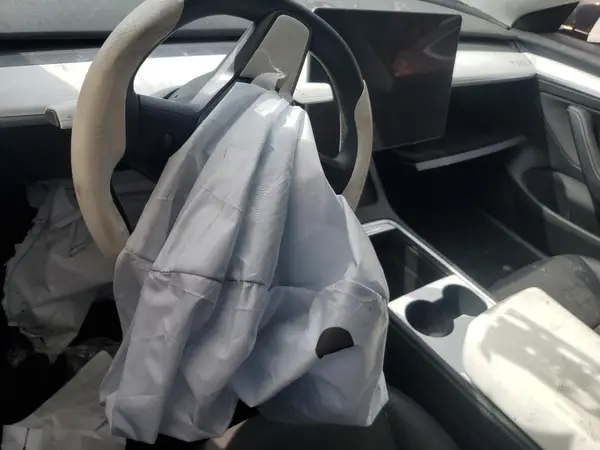 5YJ3E1EA1PF448345 2023 TESLA MODEL 3 - Image 8
