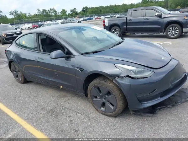 5YJ3E1EA1PF449575 2023 TESLA MODEL 3 - Image 1