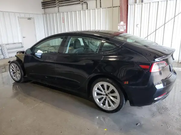 5YJ3E1EA1PF450693 2023 TESLA MODEL 3 - Image 2