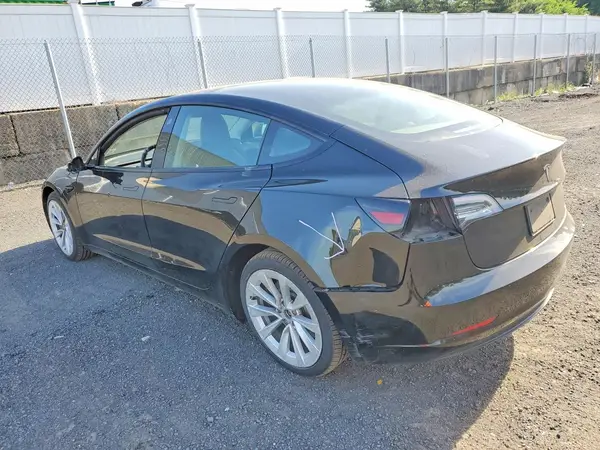 5YJ3E1EA1PF451729 2023 TESLA MODEL 3 - Image 2