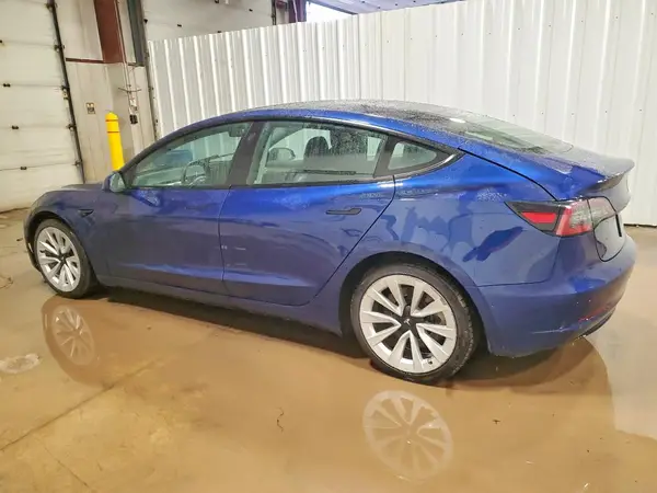 5YJ3E1EA1PF451939 2023 TESLA MODEL 3 - Image 2