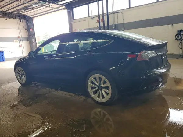 5YJ3E1EA1PF452072 2023 TESLA MODEL 3 - Image 2
