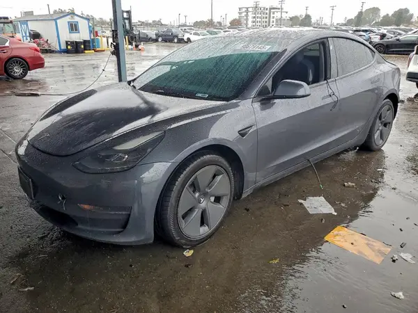 5YJ3E1EA1PF453352 2023 TESLA MODEL 3 - Image 1