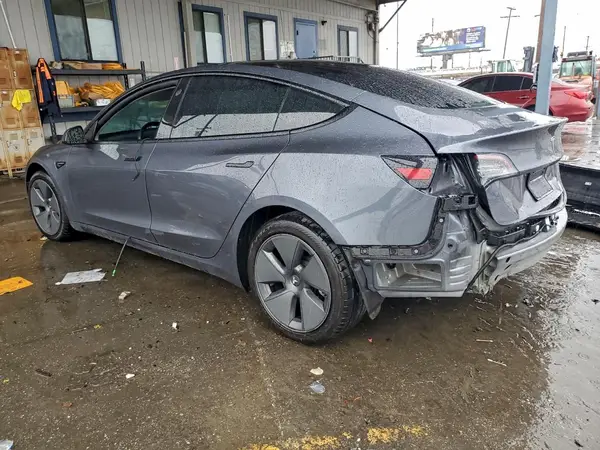 5YJ3E1EA1PF453352 2023 TESLA MODEL 3 - Image 2