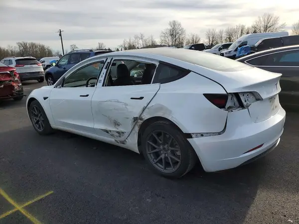 5YJ3E1EA1PF455988 2023 TESLA MODEL 3 - Image 2