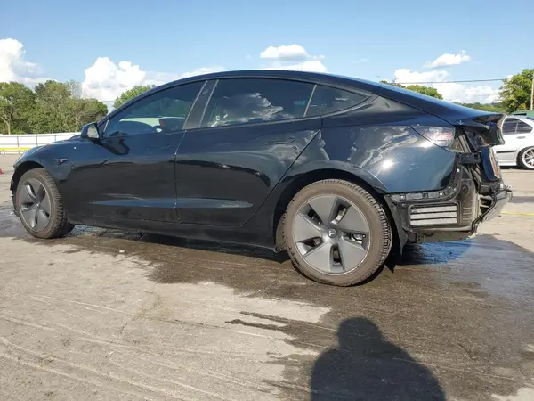 5YJ3E1EA1PF458230 2023 TESLA MODEL 3 - Image 2