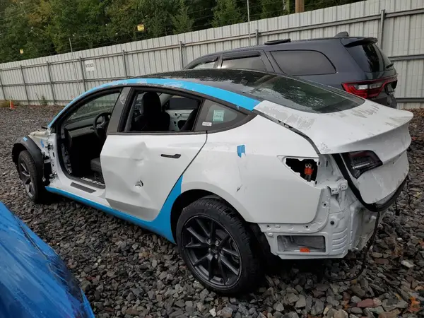 5YJ3E1EA1PF458289 2023 TESLA MODEL 3 - Image 2