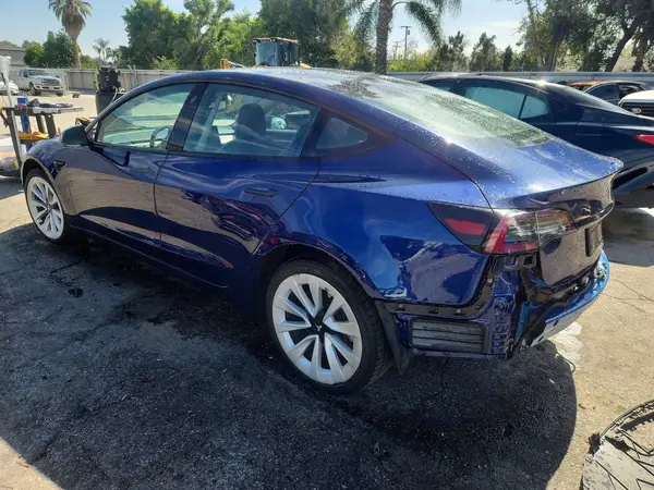 5YJ3E1EA1PF460043 2023 TESLA MODEL 3 - Image 2