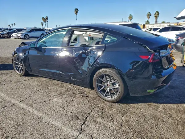 5YJ3E1EA1PF462794 2023 TESLA MODEL 3 - Image 2