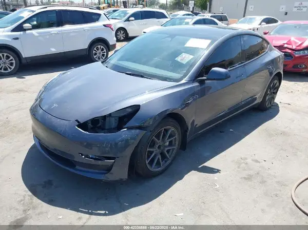 5YJ3E1EA1PF464013 2023 TESLA MODEL 3 - Image 2