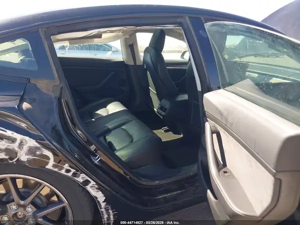 5YJ3E1EA1PF464562 2023 TESLA MODEL 3 - Image 8