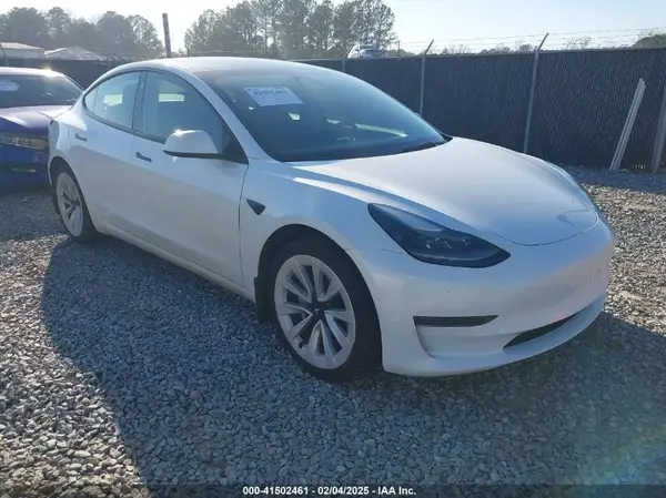 5YJ3E1EA1PF465601 2023 TESLA MODEL 3 - Image 1