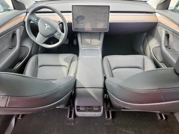 5YJ3E1EA1PF468627 2023 TESLA MODEL 3 - Image 8