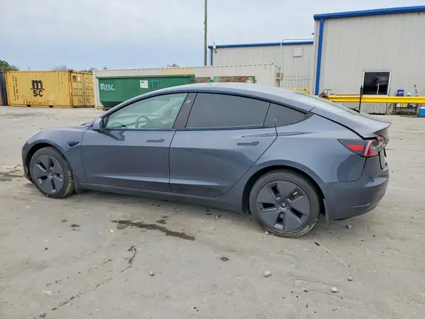 5YJ3E1EA1PF471026 2023 TESLA MODEL 3 - Image 2