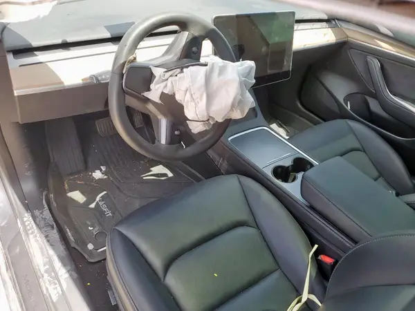 5YJ3E1EA1PF472595 2023 TESLA MODEL 3 - Image 8