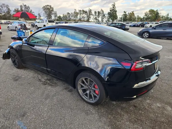 5YJ3E1EA1PF474413 2023 TESLA MODEL 3 - Image 2