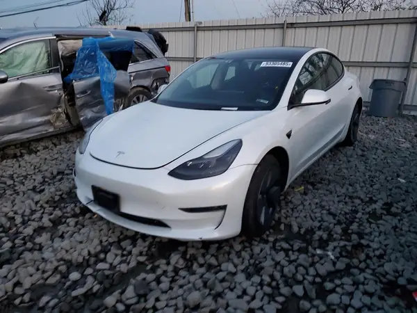 5YJ3E1EA1PF475688 2023 TESLA MODEL 3 - Image 1