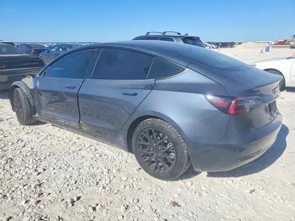 5YJ3E1EA1PF491390 2023 TESLA MODEL 3 - Image 2