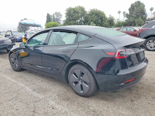5YJ3E1EA1PF499330 2023 TESLA MODEL 3 - Image 2