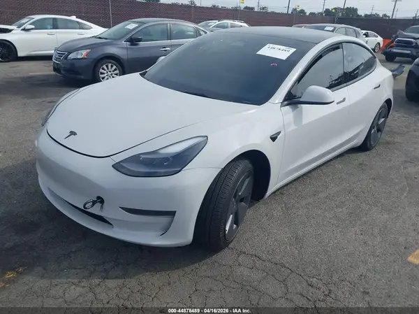 5YJ3E1EA1PF499764 2023 TESLA MODEL 3 - Image 2