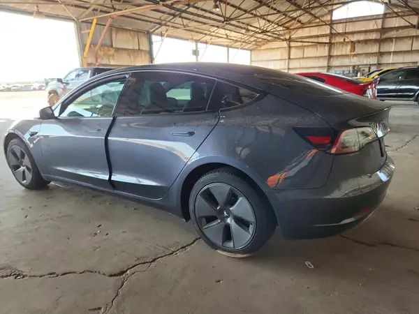 5YJ3E1EA1PF501061 2023 TESLA MODEL 3 - Image 2