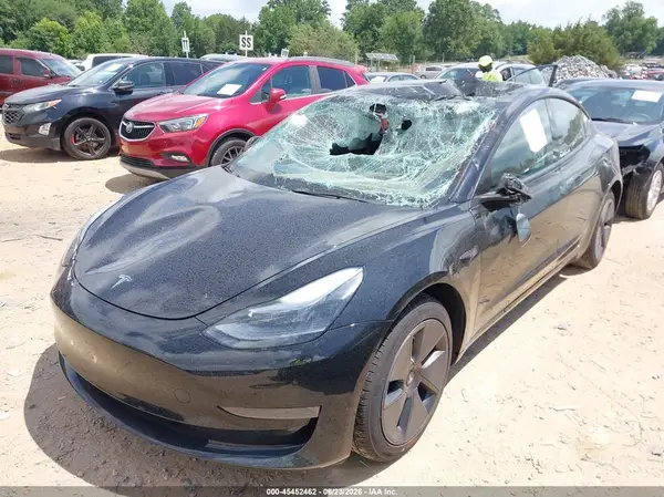 5YJ3E1EA1PF502369 2023 TESLA MODEL 3 - Image 2
