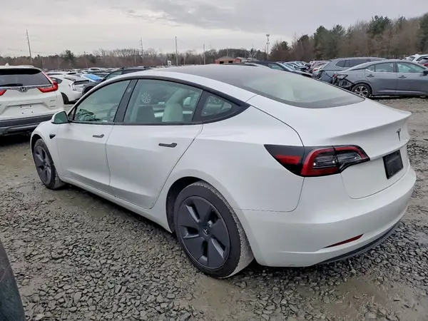 5YJ3E1EA1PF505871 2023 TESLA MODEL 3 - Image 2