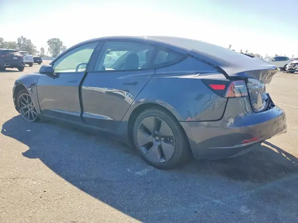 5YJ3E1EA1PF506812 2023 TESLA MODEL 3 - Image 2