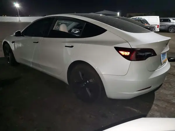 5YJ3E1EA1PF510245 2023 TESLA MODEL 3 - Image 2