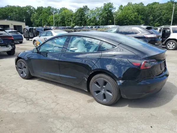 5YJ3E1EA1PF511816 2023 TESLA MODEL 3 - Image 2