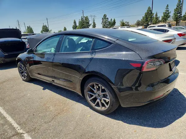 5YJ3E1EA1PF512254 2023 TESLA MODEL 3 - Image 2