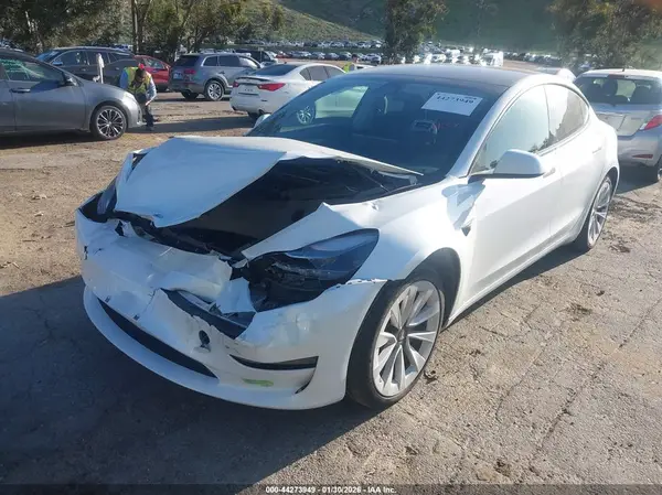 5YJ3E1EA1PF512531 2023 TESLA MODEL 3 - Image 2