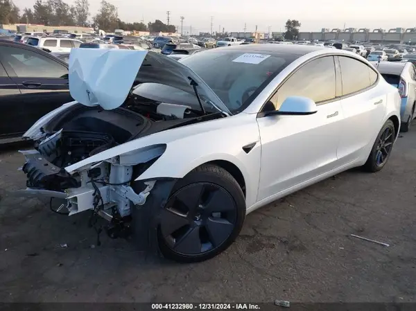 5YJ3E1EA1PF514490 2023 TESLA MODEL 3 - Image 2