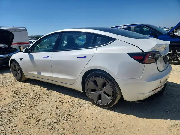 5YJ3E1EA1PF515235 2023 TESLA MODEL 3 - Image 2